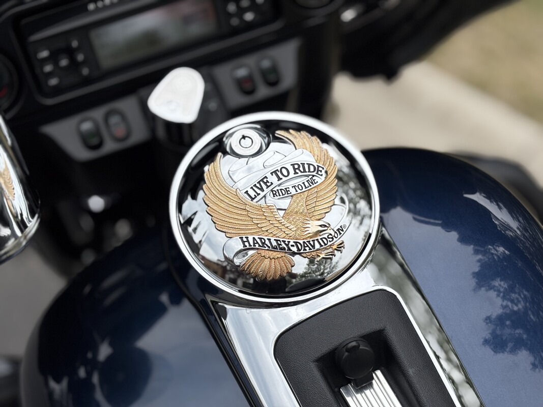 2013 Harley-Davidson Ultra Classic Electra Glide Big Blue Pearl/Vivid Black - Photo 10