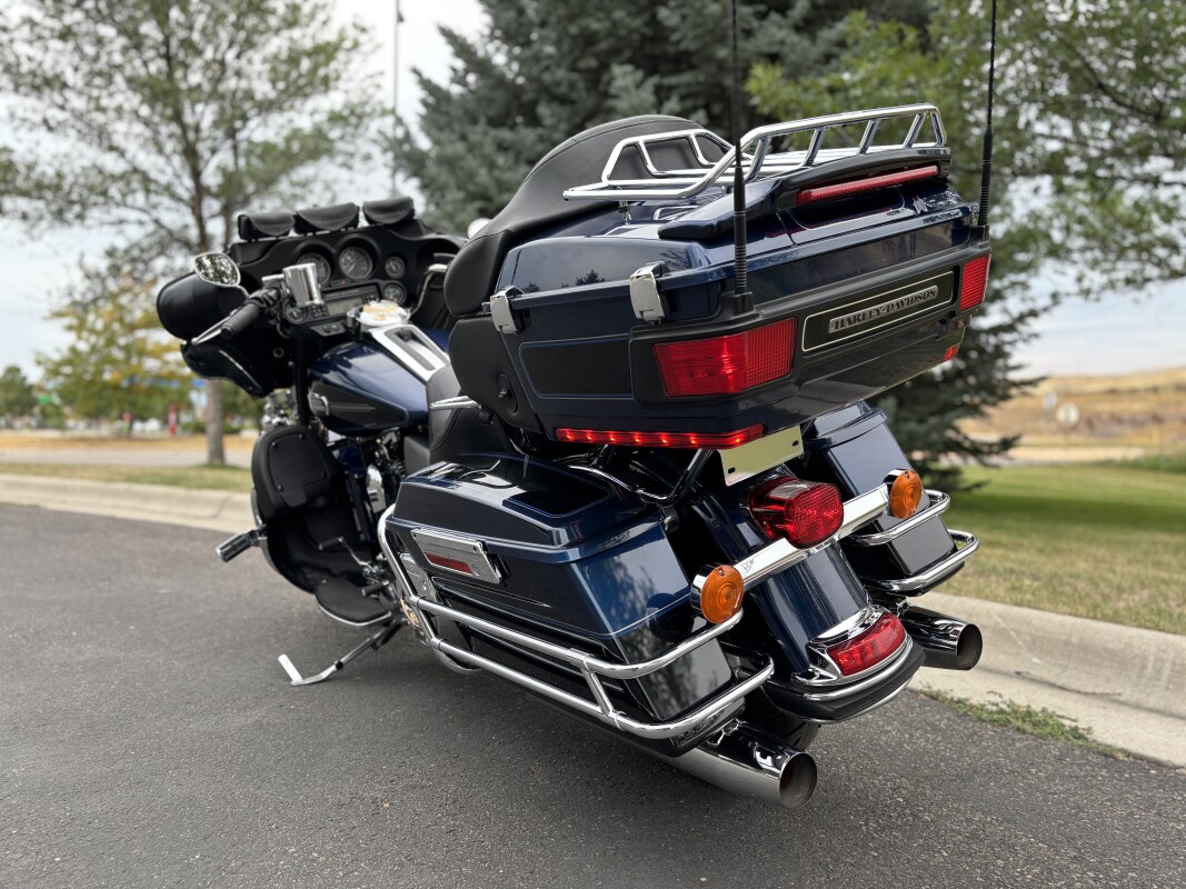 2013 Harley-Davidson Ultra Classic Electra Glide Big Blue Pearl/Vivid Black - Photo 6