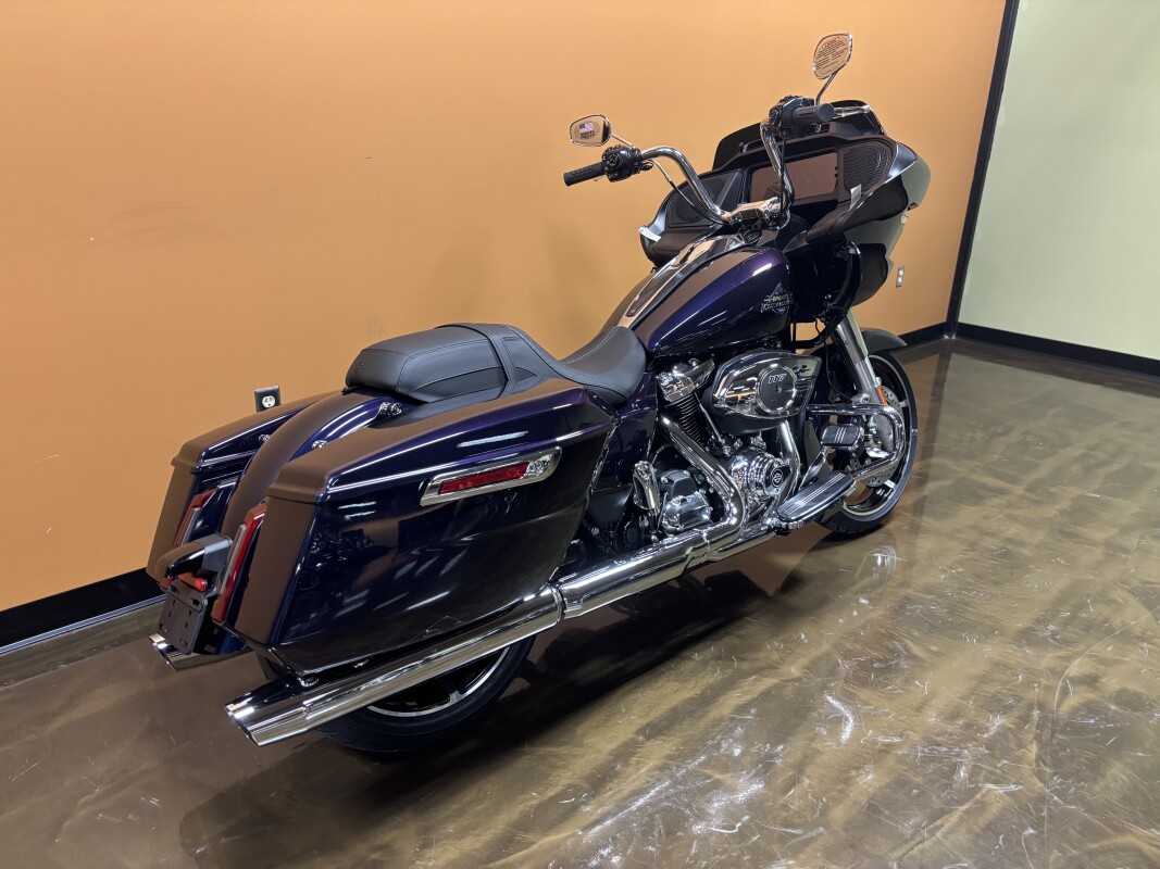 FLTRX 2025 Road Glide - Photo 3