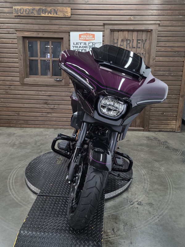 2025 Harley-Davidson CVO Street Glide POISON BERY FDE - Photo 7