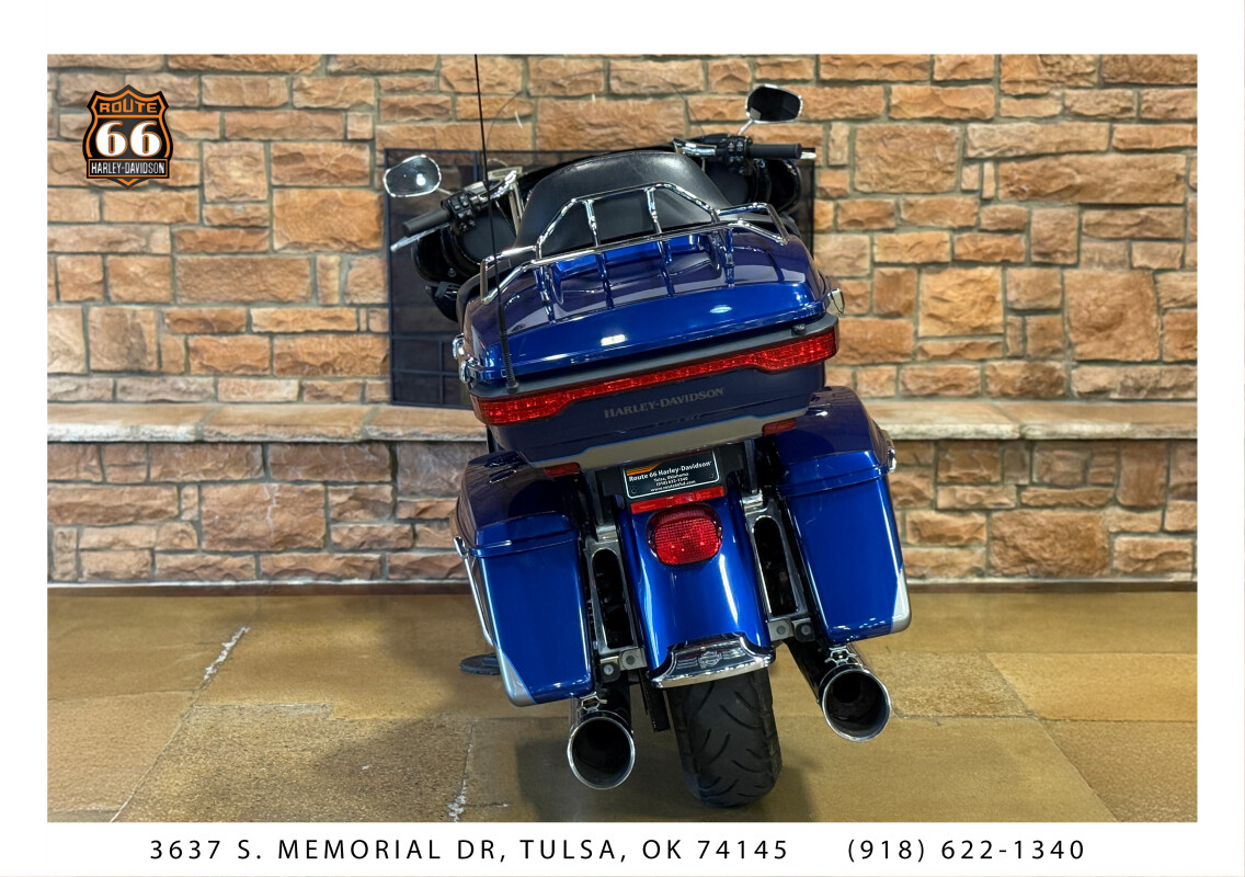 2017 Harley-Davidson Ultra Limited Two-Tone Superior Blue/Billet Silver - Photo 4