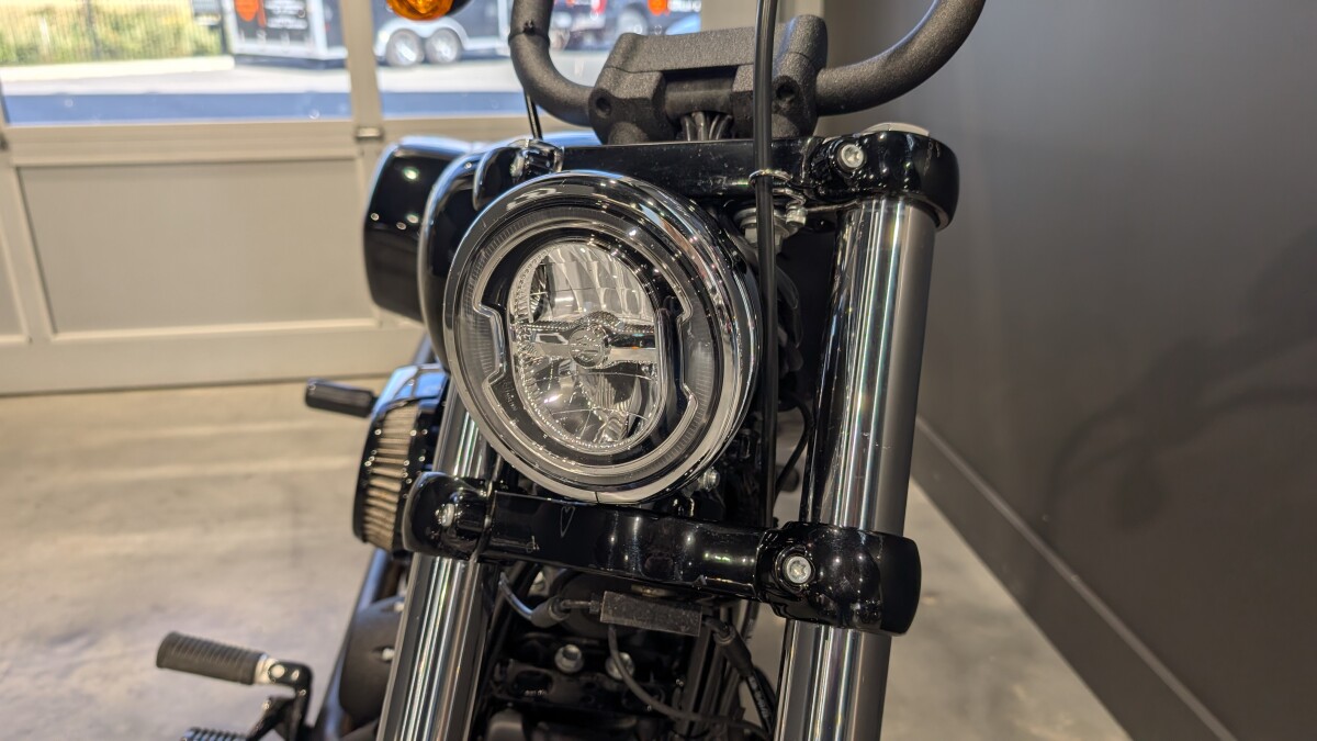 2024 Harley-Davidson Street Bob 114 Vivid Black - Photo 4
