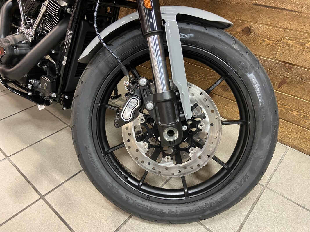 2025 Harley-Davidson Low Rider ST Billiard Gray FXLRST - Photo 4