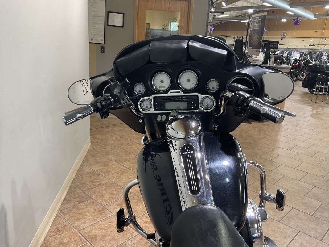 2013 Harley-Davidson Street Glide Midnight Pearl FLHX - Photo 6