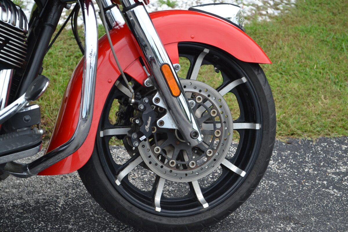 2017 Indian Motorcycle Chieftain Limited Wildfire Red / Thunder Black - Photo 3
