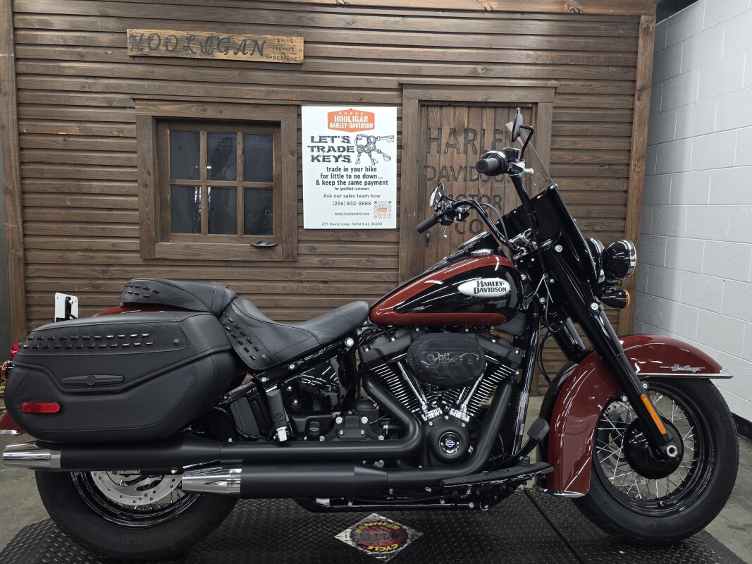 2024 Harley-Davidson Heritage Classic 114 RED ROCK/BLACK W/ PINSTRIPE