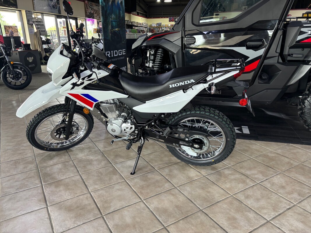 2025 Honda XR150L