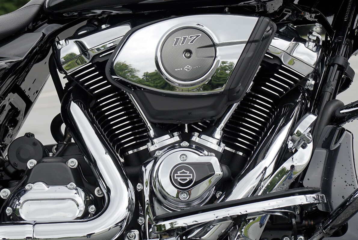 Road Glide - Photo 8