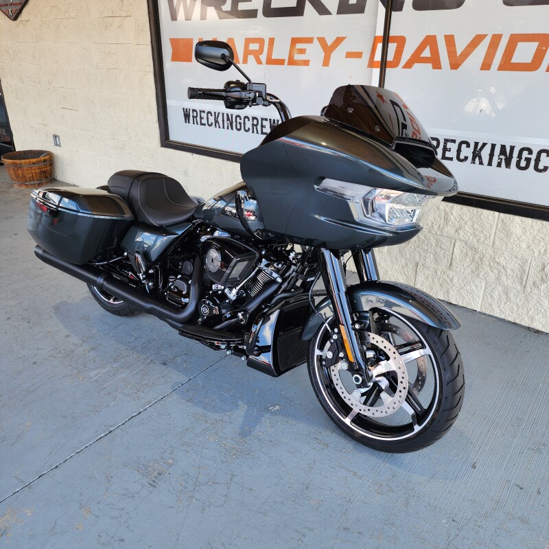 2025 Harley-Davidson Road Glide - Photo 4