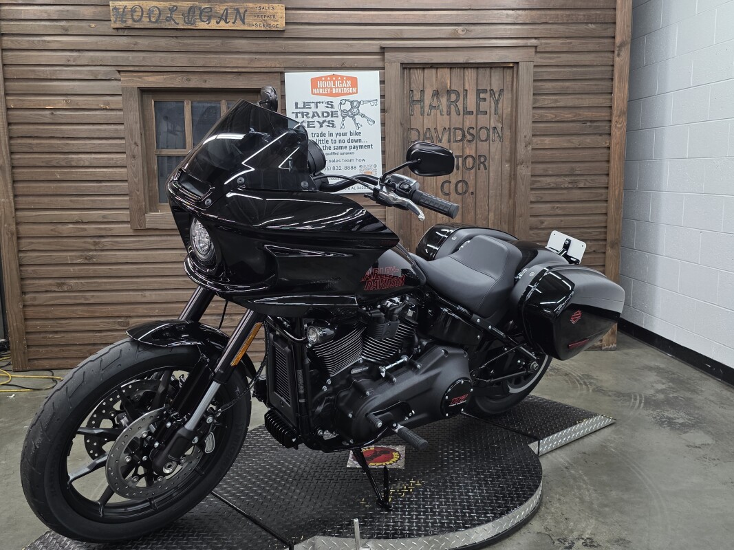2025 Harley-Davidson Low Rider ST VIVID BLACK/BLK TRIM - Photo 6