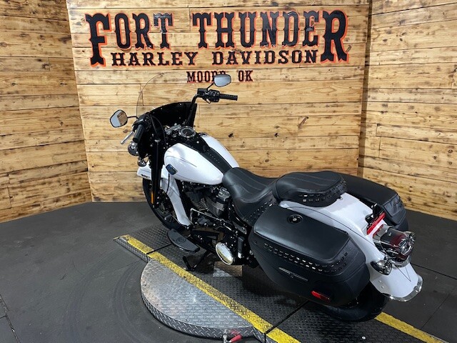 Harley-Davidson Heritage Classic 2025 FLHC WHITE ONYX PRL - Photo 10
