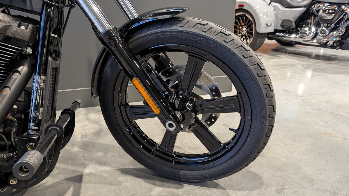 2024 Harley-Davidson Street Bob 114 Vivid Black - Photo 3
