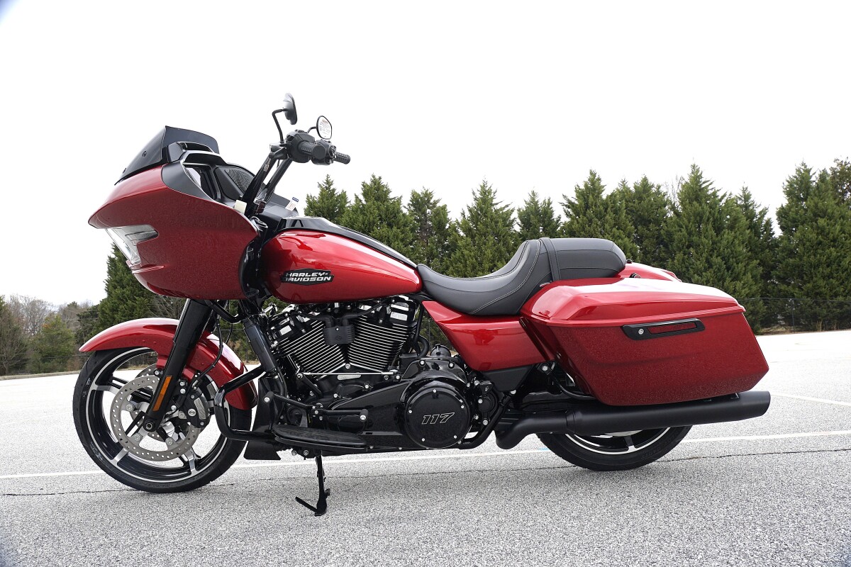 Road Glide - Photo 6