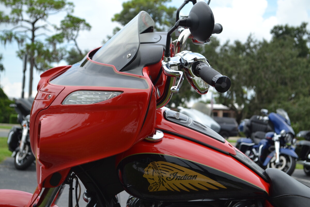 2017 Indian Motorcycle Chieftain® Limited Wildfire Red / Thunder Black, photo 15