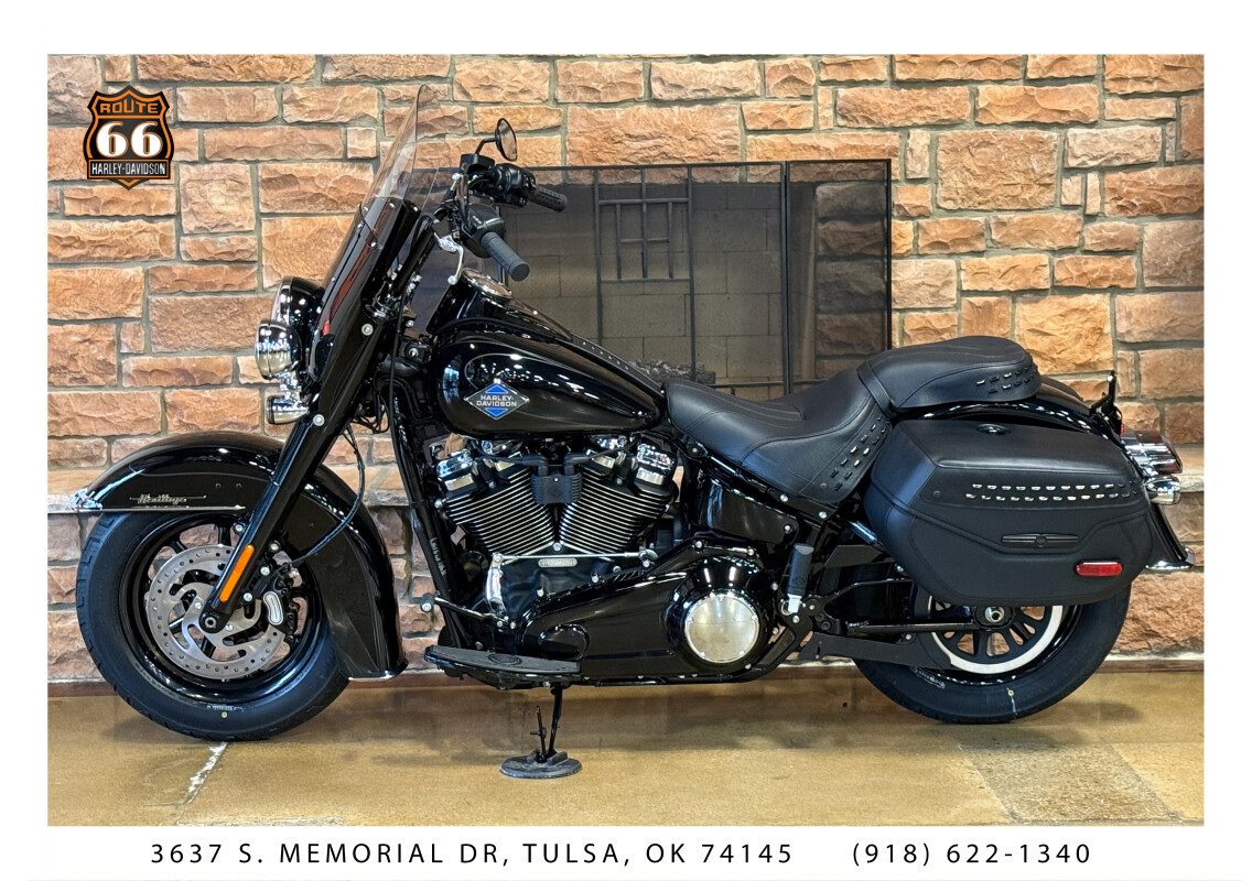 2025 Harley-Davidson Heritage Classic Vivid Black w/Laced Wheels - Photo 3