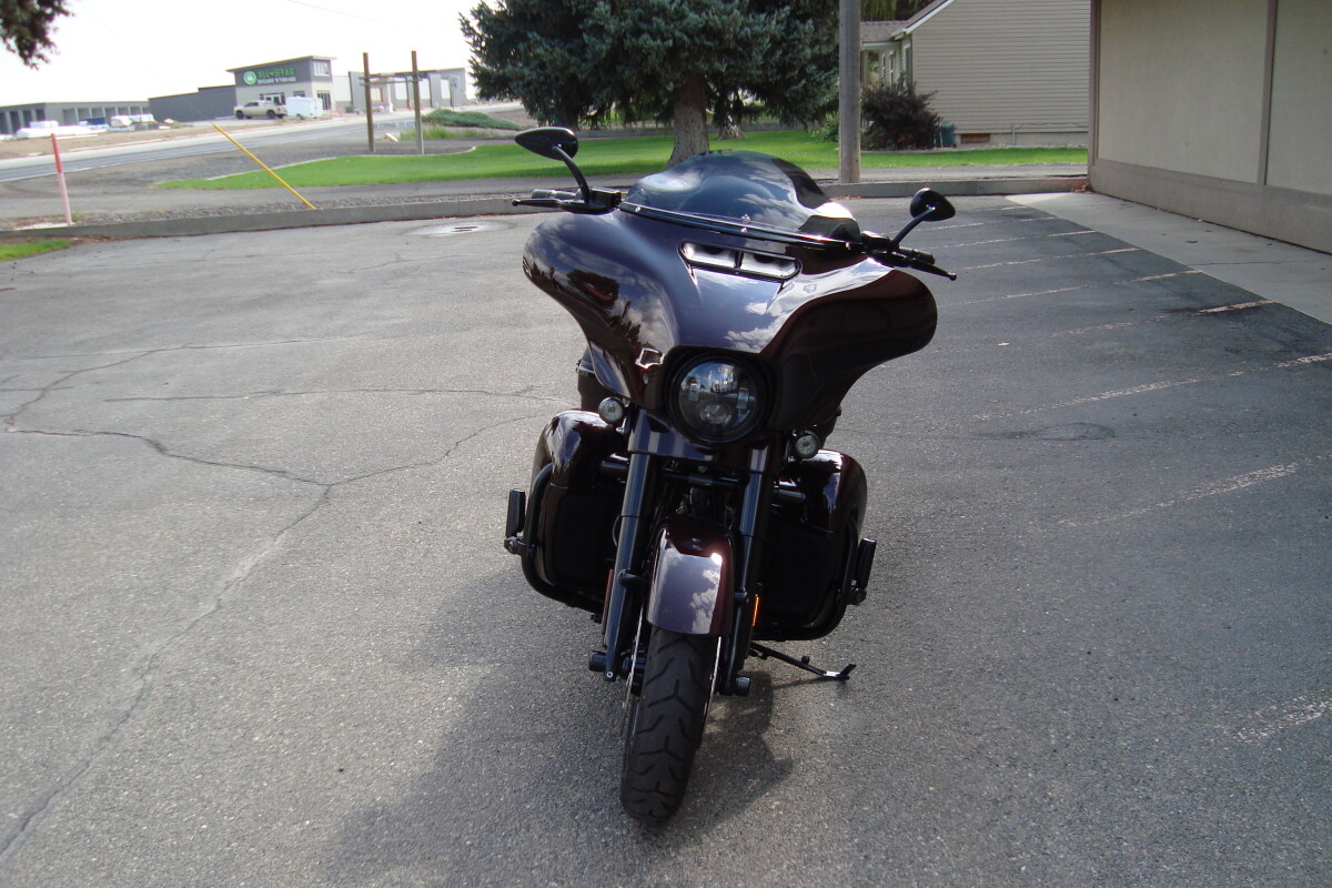 2019 Harley-Davidson CVO Street Glide Black Forest & Wineberry - Photo 7