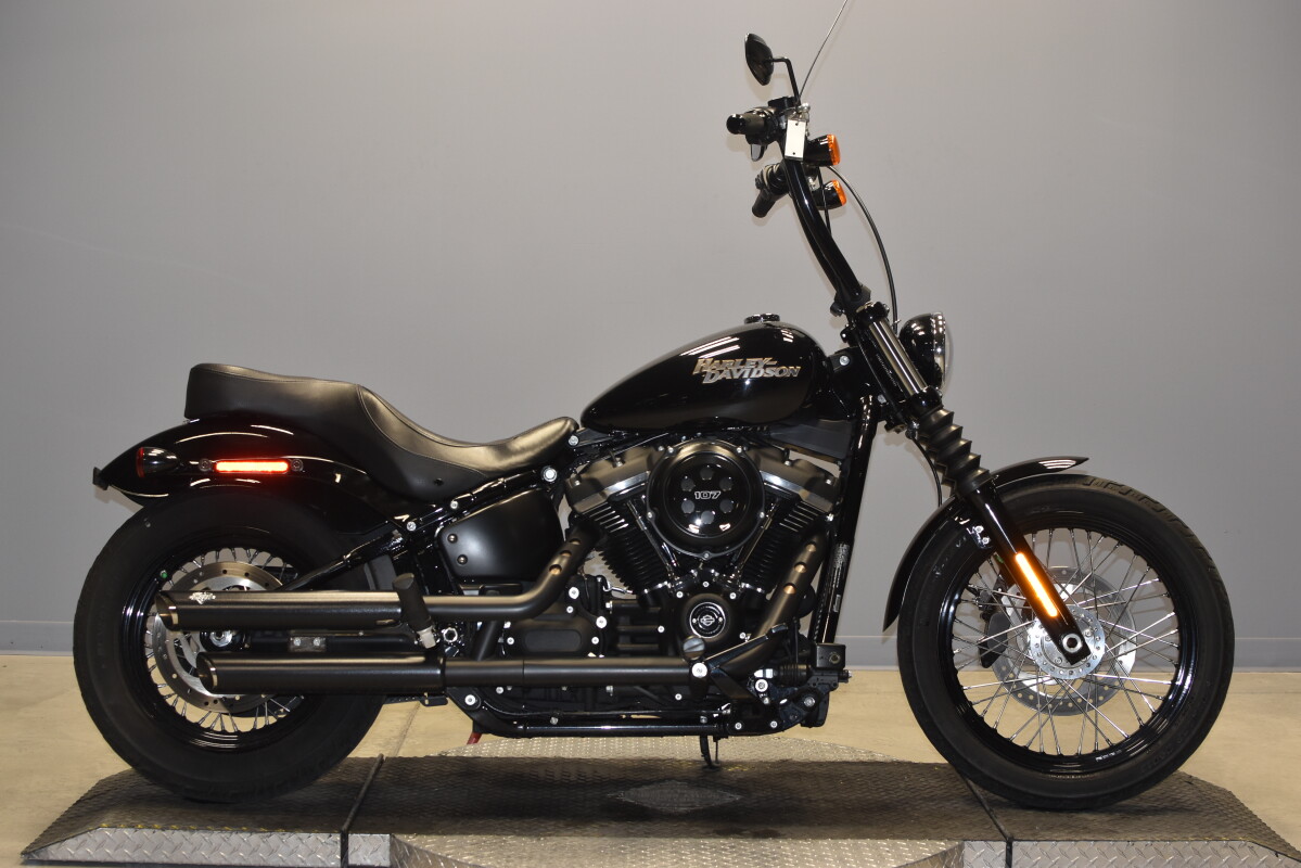 2019 Harley-Davidson® Street Bob® FXBB | Avalanche Harley-Davidson®