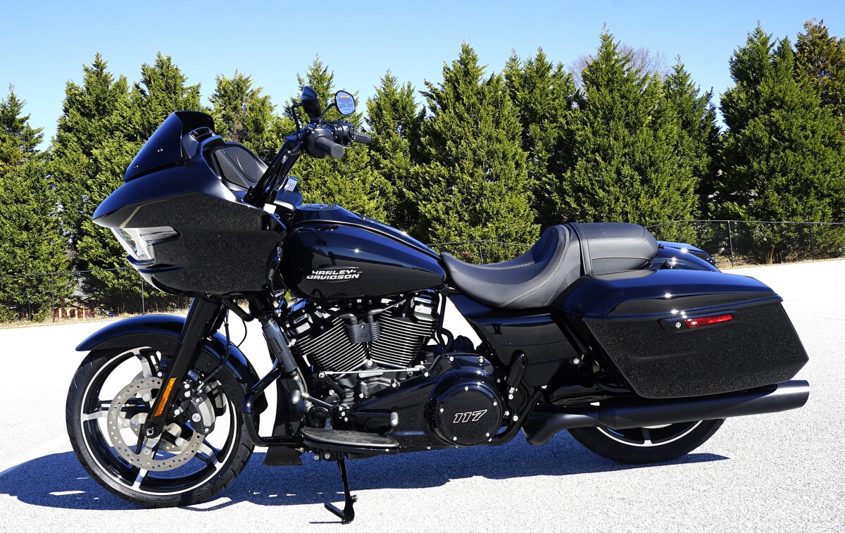 Road Glide - Photo 6