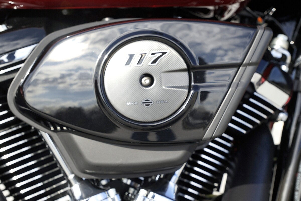Road Glide - Photo 9