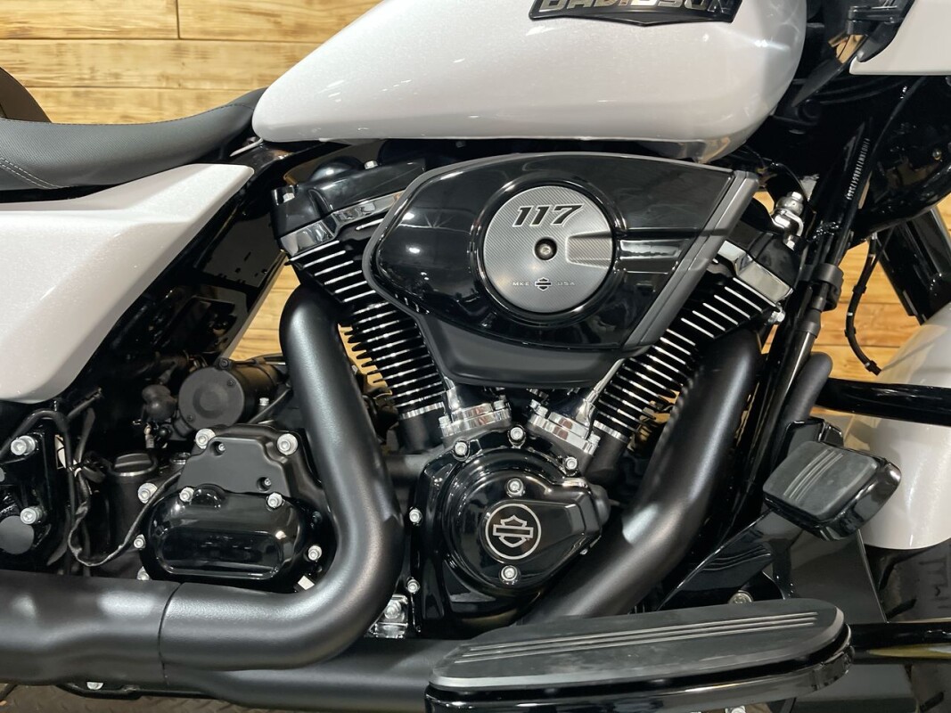 Harley-Davidson Road Glide 2025 FLTRX WHITE ONYX PRL - Photo 2