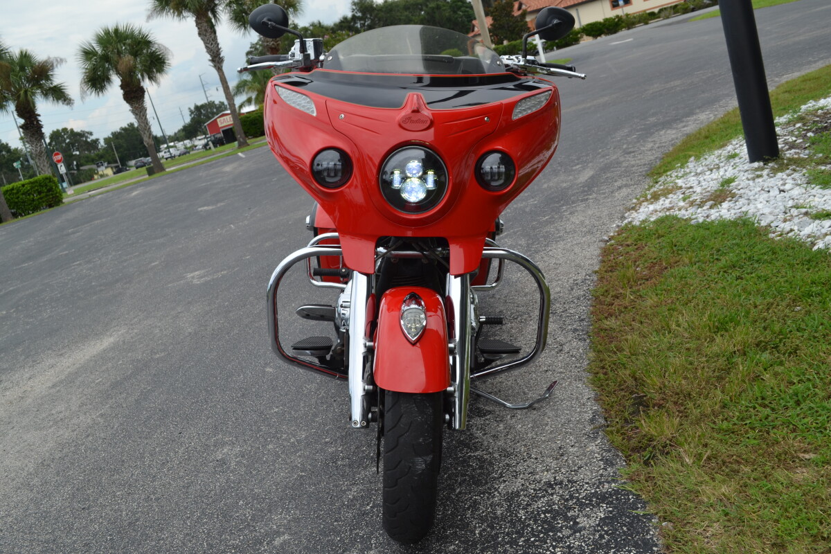 2017 Indian Motorcycle Chieftain® Limited Wildfire Red / Thunder Black, photo 18