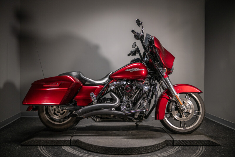 2017 Street Glide® Special (FLHXS)