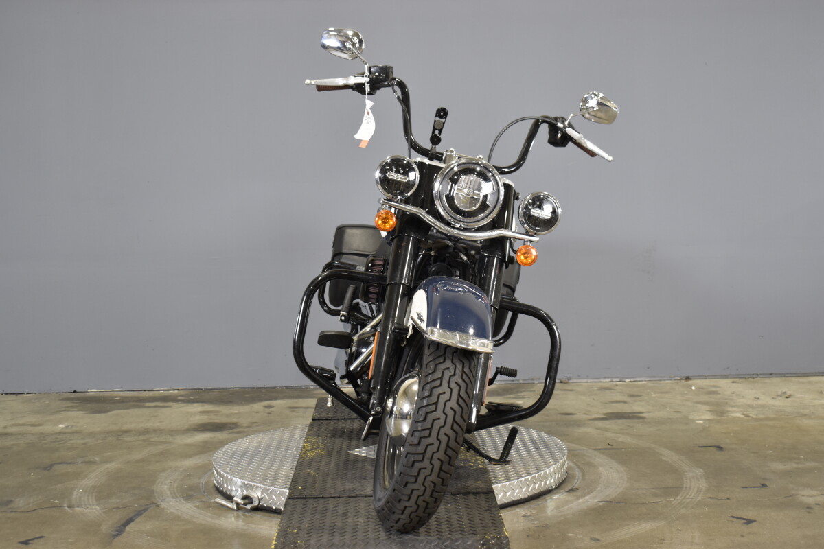 2019 Harley-Davidson Heritage Classic 114 FLHCS - Photo 3