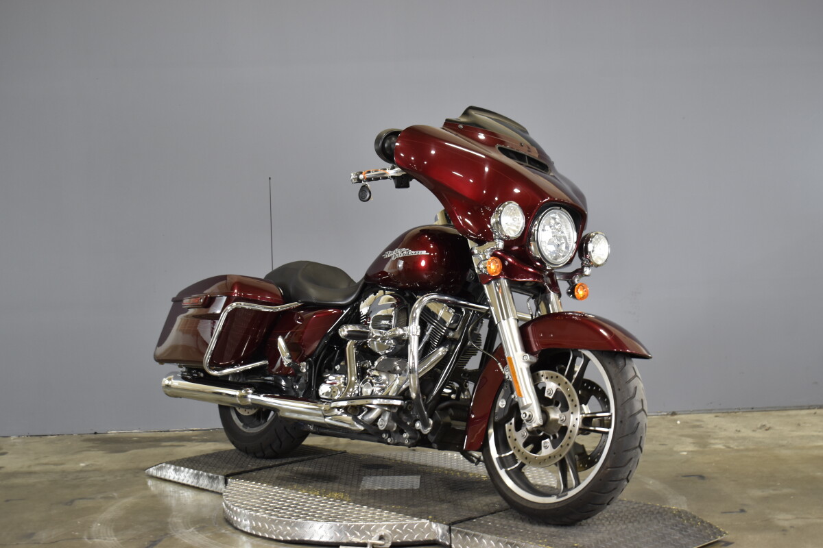 2014 Harley-Davidson Street Glide Special FLHXS - Photo 2