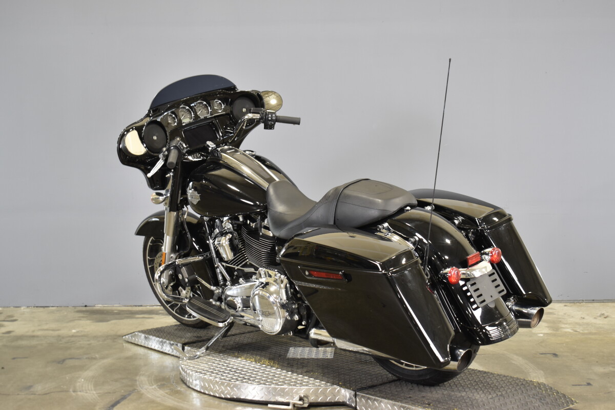 2021 Harley-Davidson Street Glide Special FLHXS - Photo 6