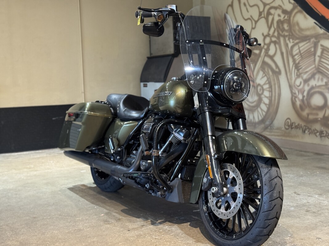 FLHRXS 2017 Road King Special - Photo 3