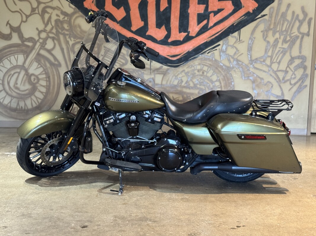 FLHRXS 2017 Road King Special - Photo 9