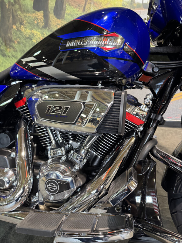 2025 Harley-Davidson CVO Street Glide - Photo 5