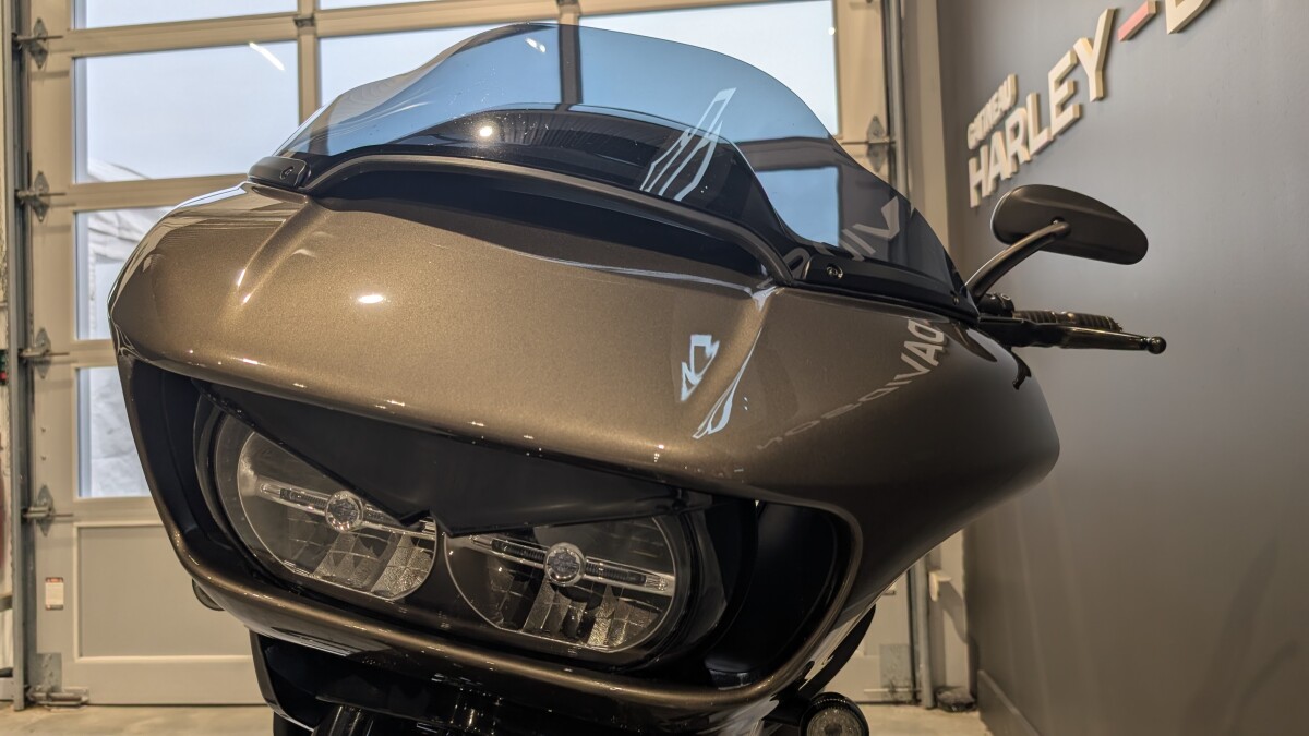 2021 Harley-Davidson CVO Road Glide Bronze Armor - Photo 9