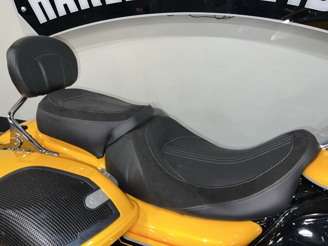2022 Harley-Davidson CVO Street Glide FLHXSE - Photo 6