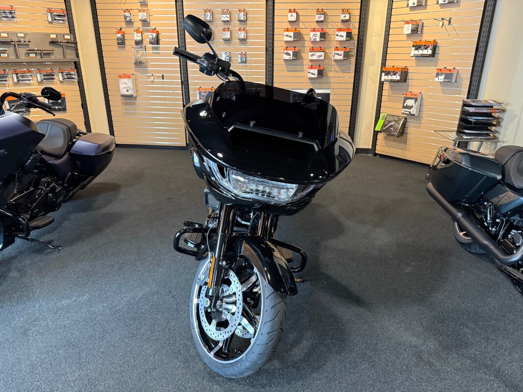 FLTRX 2025 Road Glide - Photo 3