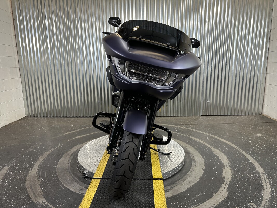 2025 Harley-Davidson Road Glide Purple Abyss Denim - Black Finish - Photo 3