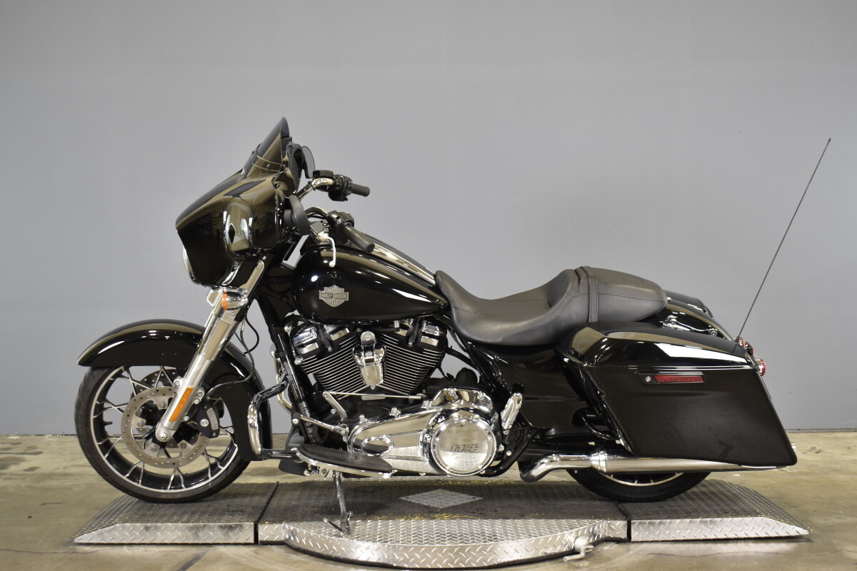 2021 Harley-Davidson Street Glide Special FLHXS - Photo 5