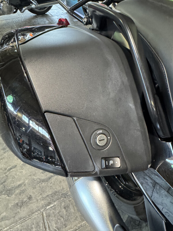 2018 BMW K1600B - Photo 7