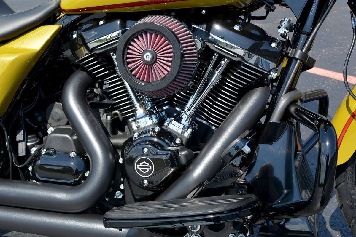 2025 Harley-Davidson Street Glide Custom - Photo 9