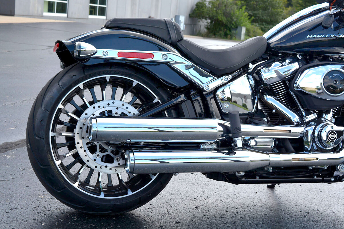 2025 Harley-Davidson Breakout Vivid Black - Photo 6