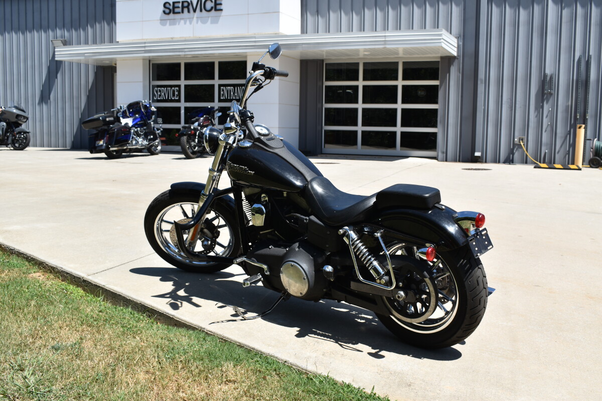 2010 Harley-Davidson Street Bob | Pre-Owned Cruiser - Photo 6