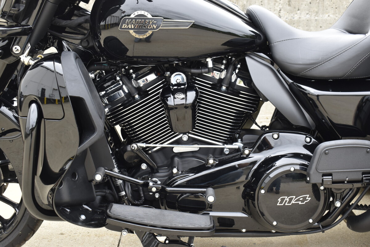 2025 Harley-Davidson Tri Glide Ultra FLHTCUTG - Photo 10