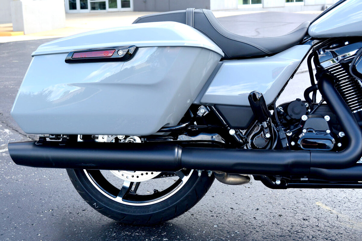2025 Harley-Davidson Road Glide Billiard Gray - Black Finish - Photo 6
