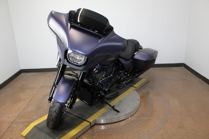 Harley-Davidson Street Glide 2025 FLHX 84632155 PRPL ABYSS DNM - Photo 4