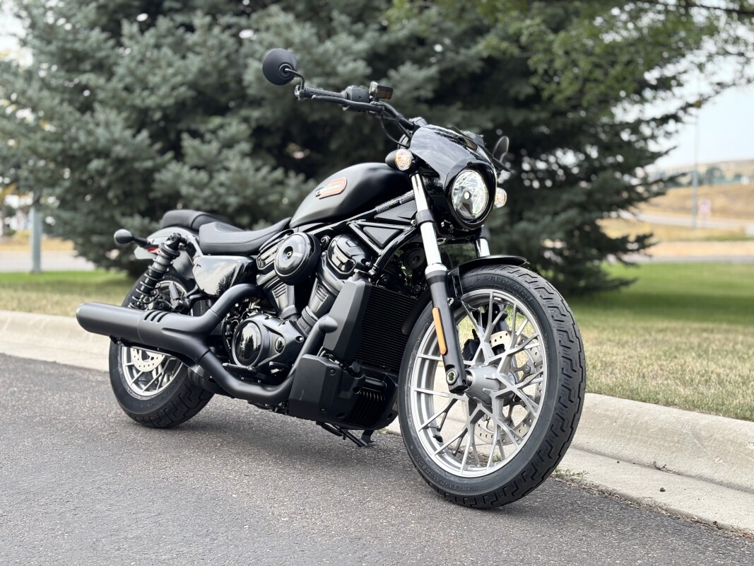 2025 Harley-Davidson Nightster Special Black Denim - Photo 2