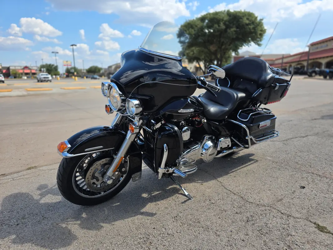 2011 Harley-Davidson Electra Glide Ultra Limited - Photo 4