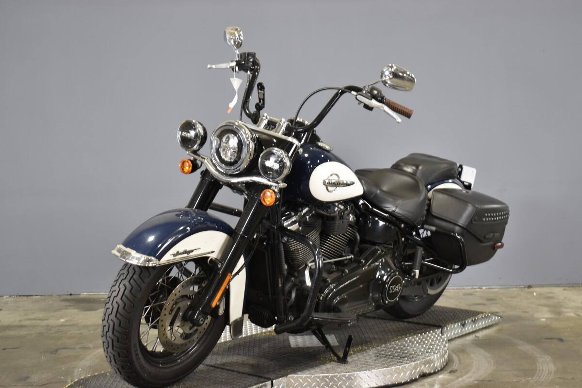 2019 Harley-Davidson Heritage Classic 114 FLHCS - Photo 4