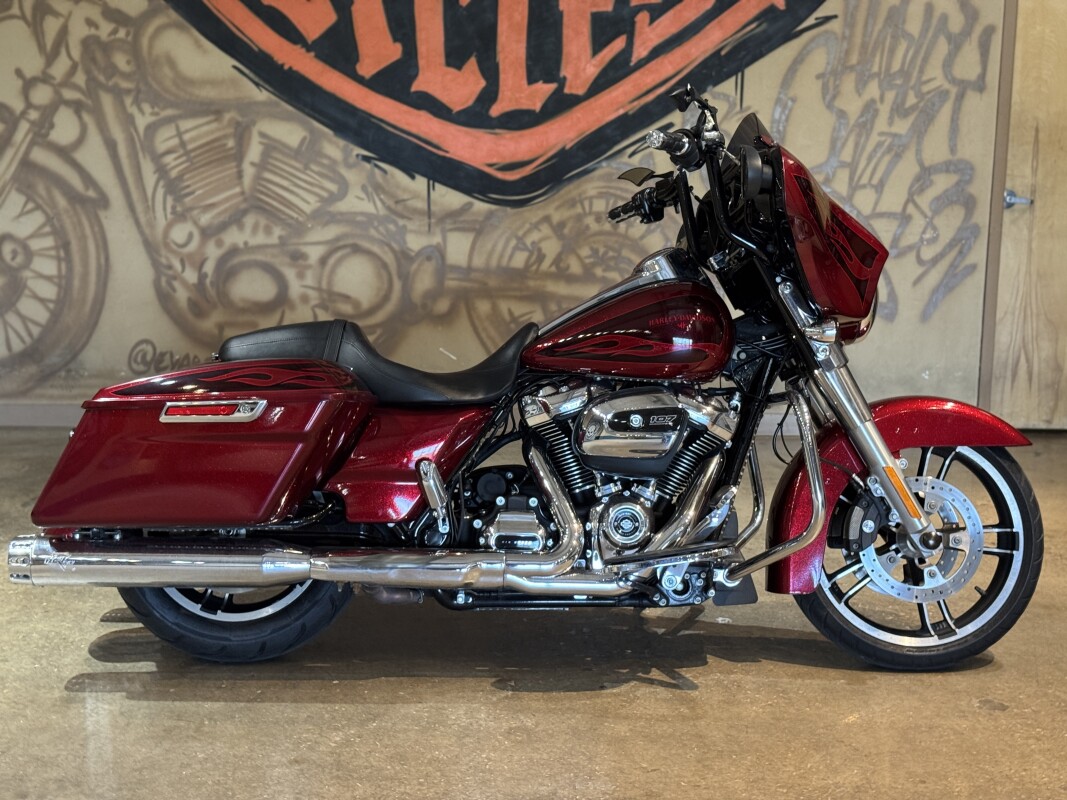 FLHXS 2017 Street Glide Special