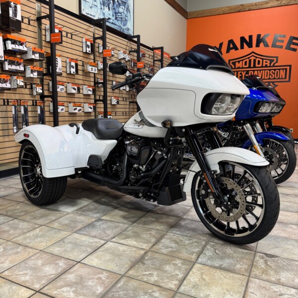 2025 Road Glide® 3 FLTRT 