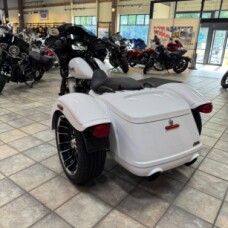 2025 Road Glide® 3 FLTRT  thumb 1